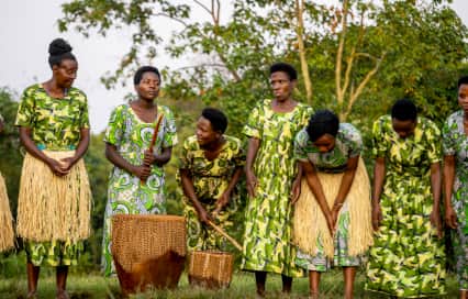 What to Wear in Rwanda for Travelers: The Ultimate Packing and Clothing Guide What to Wear in Rwanda for Travelers: The Ultimate Packing and Clothing Guide